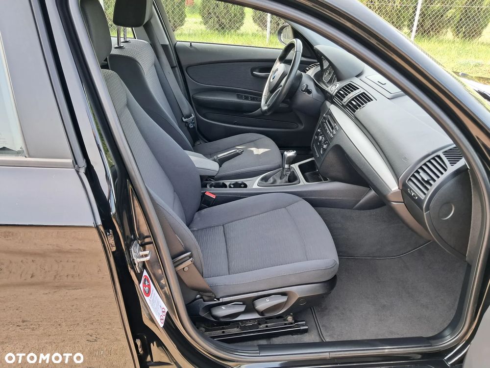 BMW Seria 1 - 17