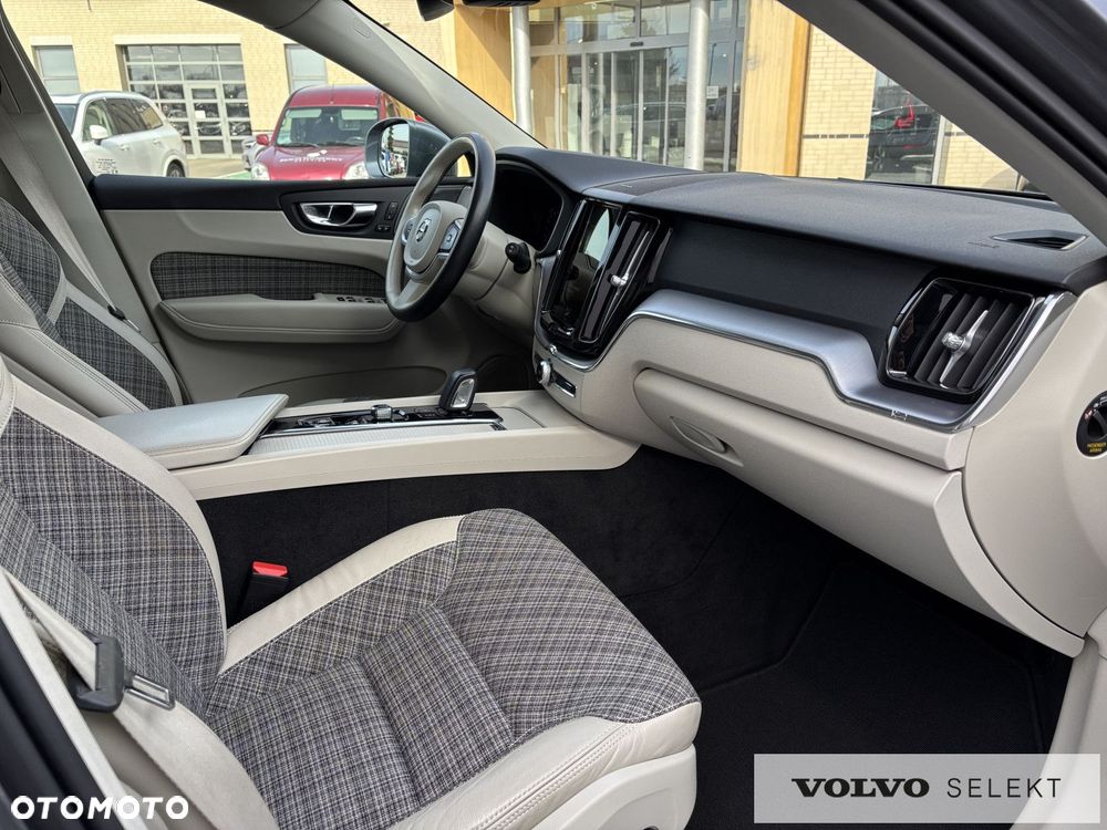 Volvo XC 60 - 8