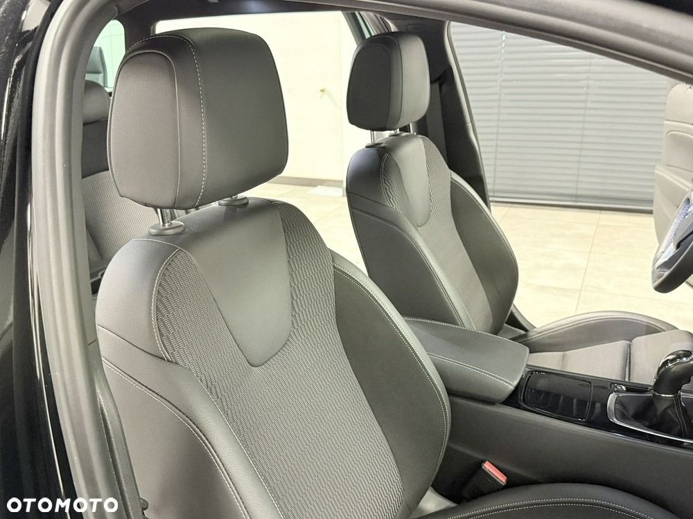 Opel Insignia - 19