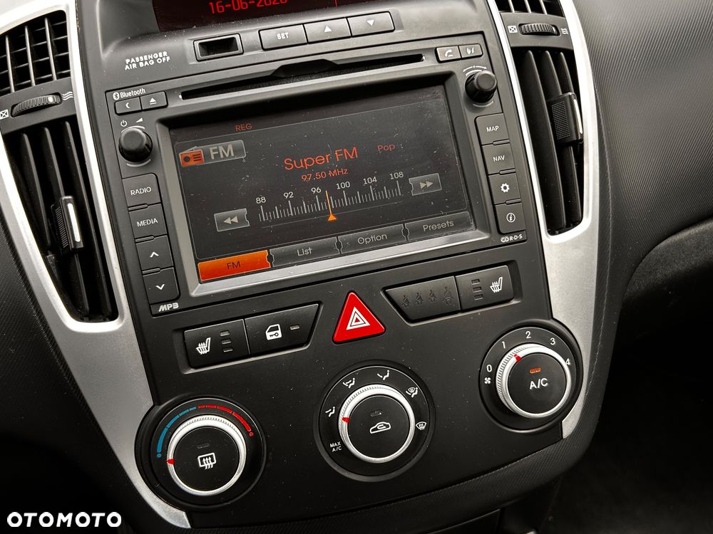 Kia Ceed 1.6 CRDi 115 Spirit - 30