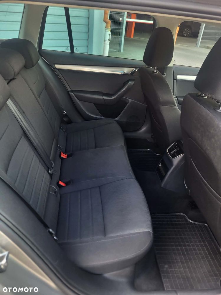 Skoda Octavia 1.4 TSI Style - 12