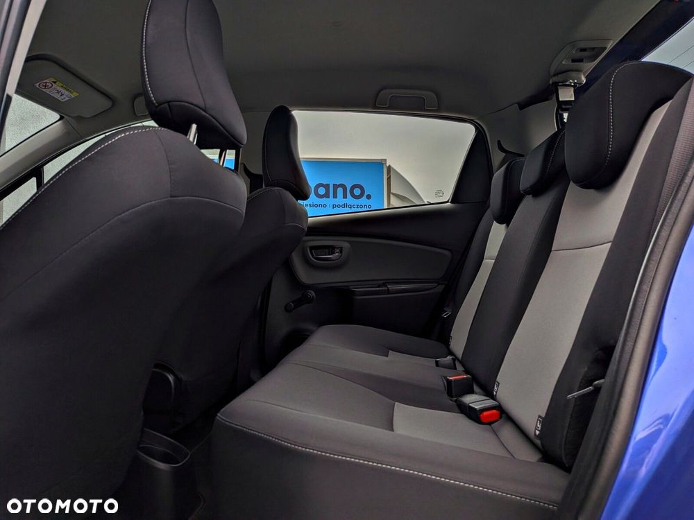 Toyota Yaris 1.0 Premium - 11