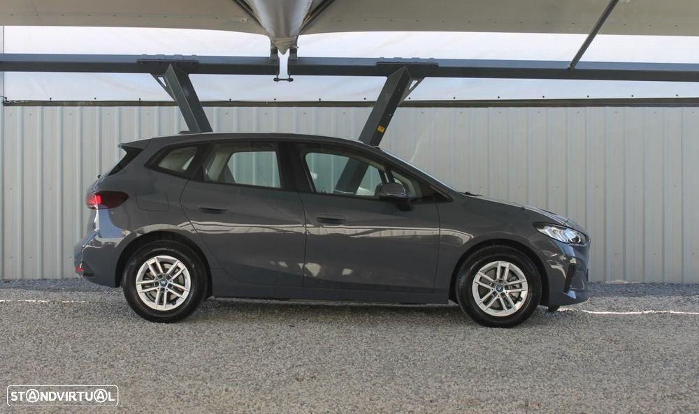 BMW 225 e xDrive — fotografia 2