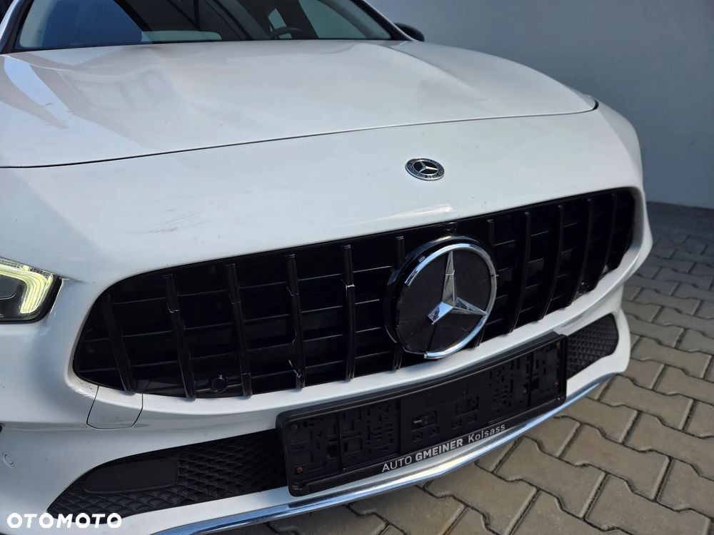 Mercedes-Benz CLA - 21