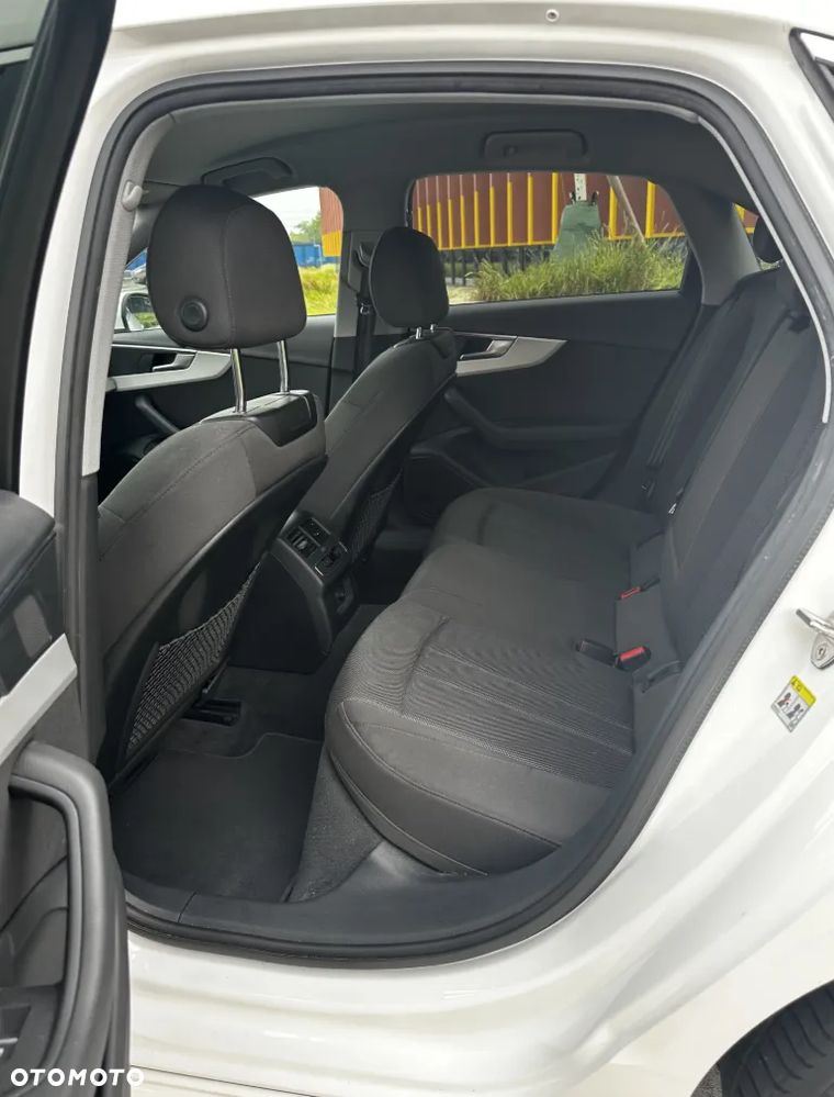 Audi A4 Limousine 35 TFSI S tronic - 15
