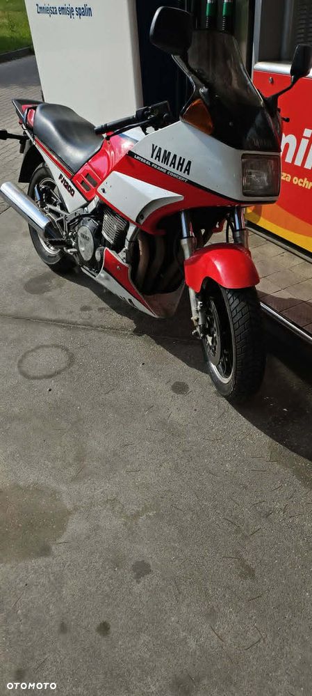 Yamaha FJ - 2