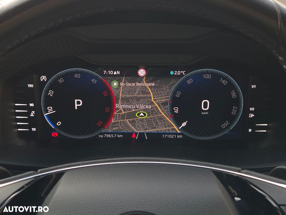 Skoda Karoq 2.0 TDI SCR 4x4 DSG Sportline - 22