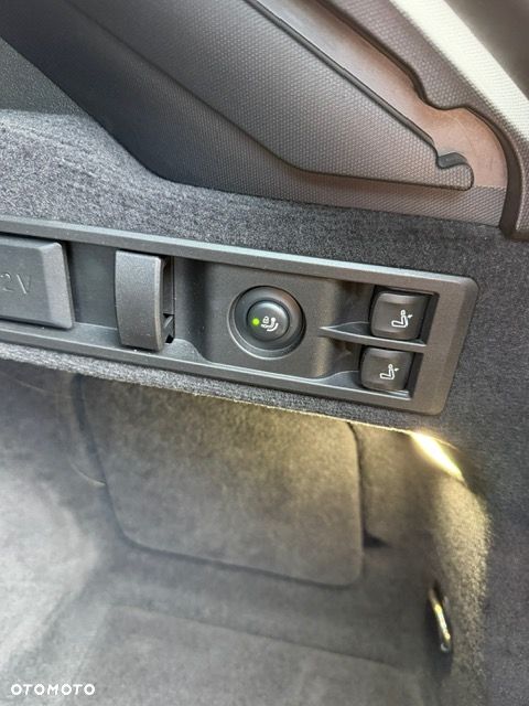 BMW Seria 3 320d xDrive M Sport - 18