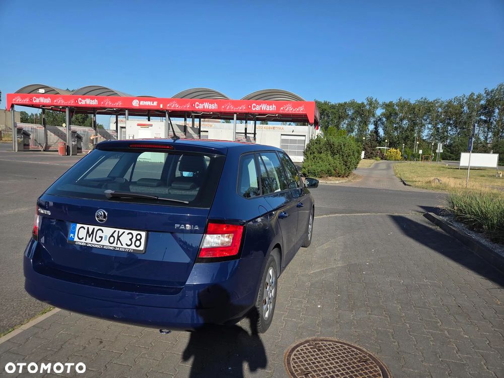 Skoda Fabia 1.2 TSI Active - 6