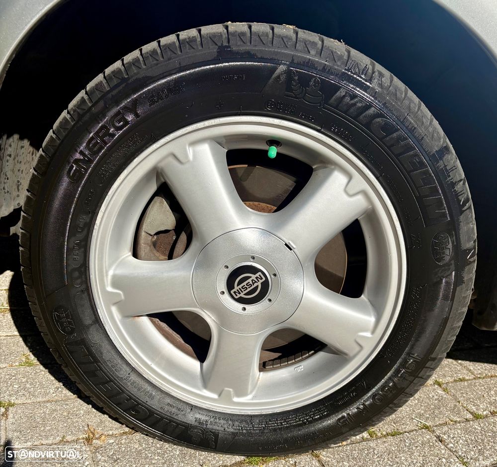 Nissan Almera 1.5 Luxury - 10