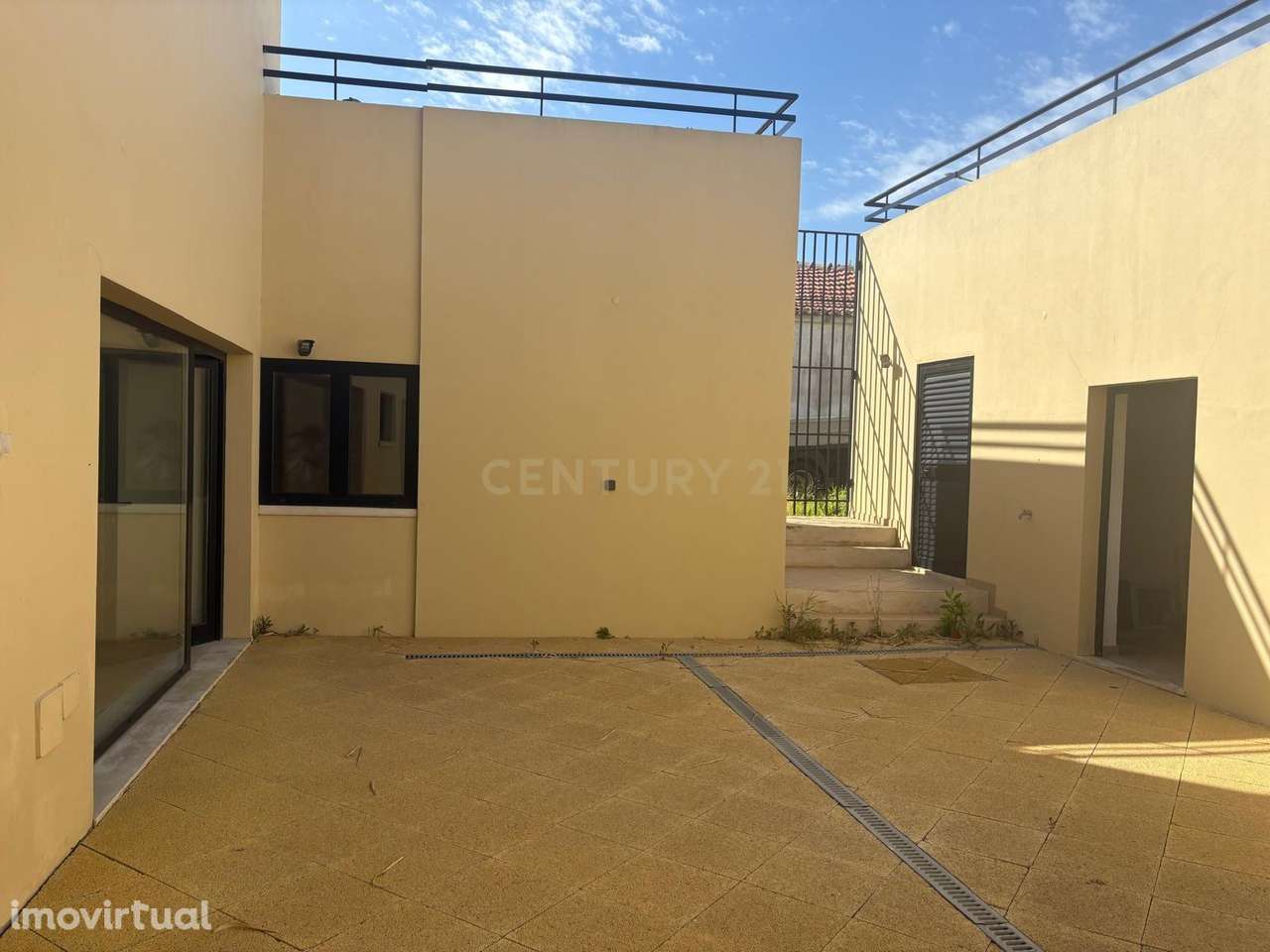 2 Lojas Arrendamento _ Caparica - Grande imagem: 3/4