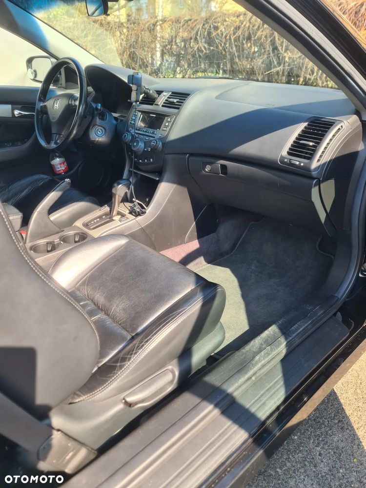 Honda Accord 3.0 V6 EX - 17