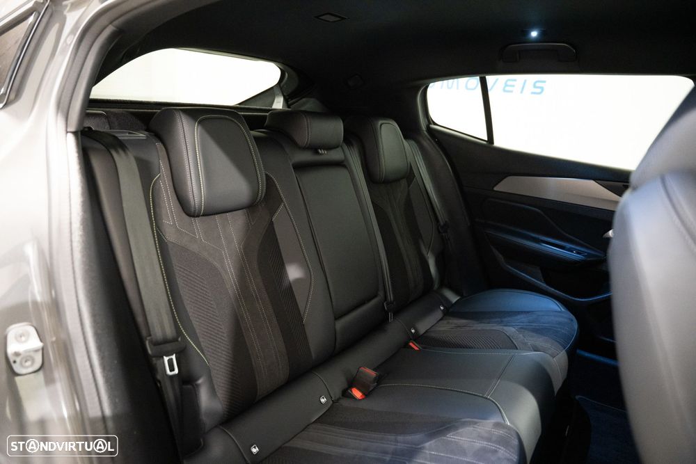 Peugeot 408 1.2 PureTech GT EAT8 - 18