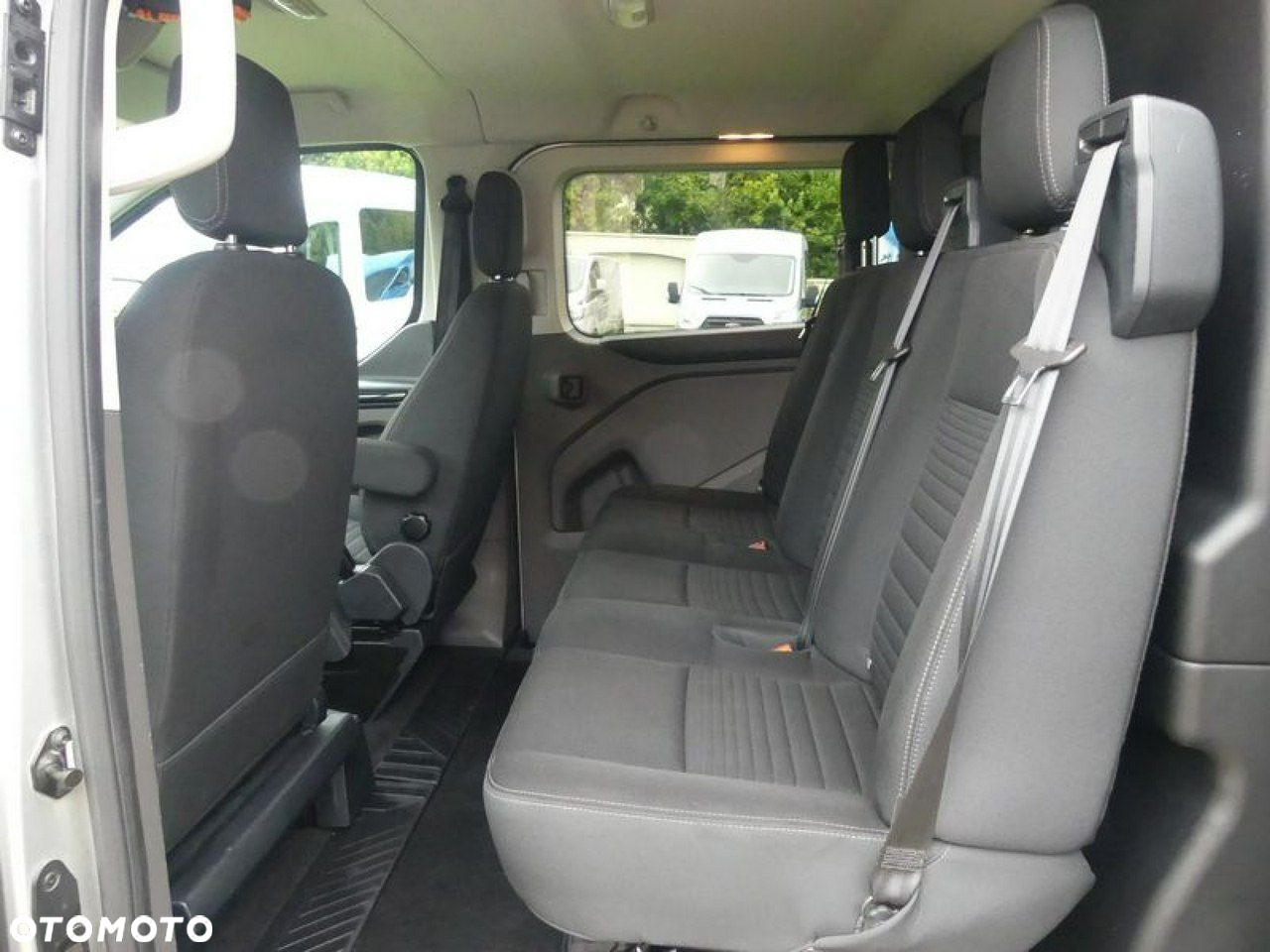 Ford Transit Custom - 9