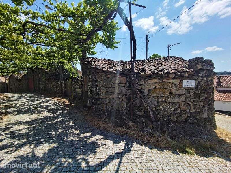 Habitação Rural + Anexos em Vilarinho da Samardã - Grande imagem: 3/12