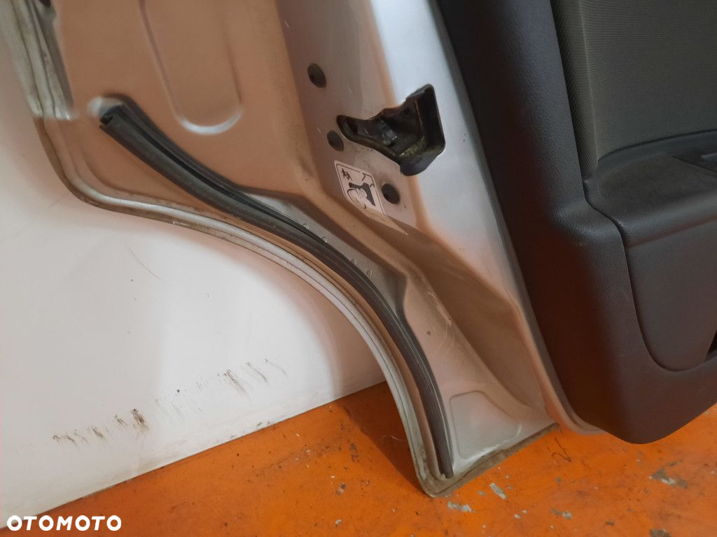 FORD MONDEO MK3 LIFT 03-07 DRZWI TYŁ LEWE TYLNE CAŁE 60 - 11