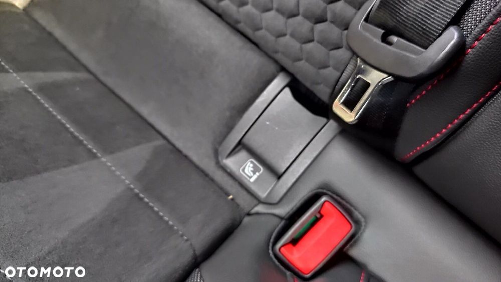 Volkswagen Golf - 35