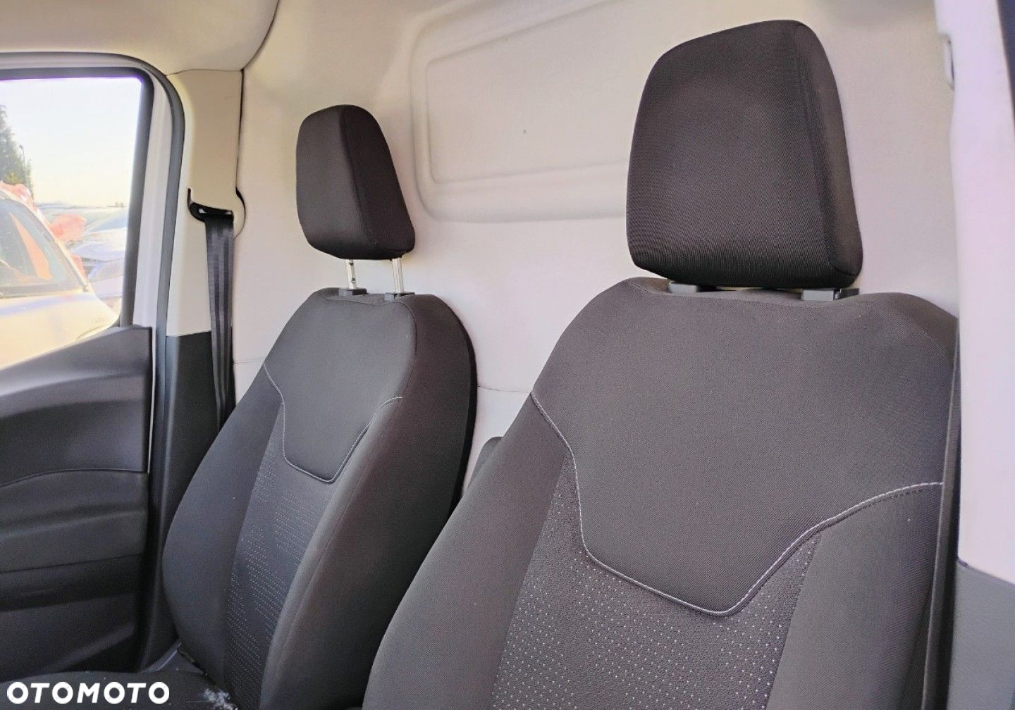 Ford TRANSIT COURIER - 17