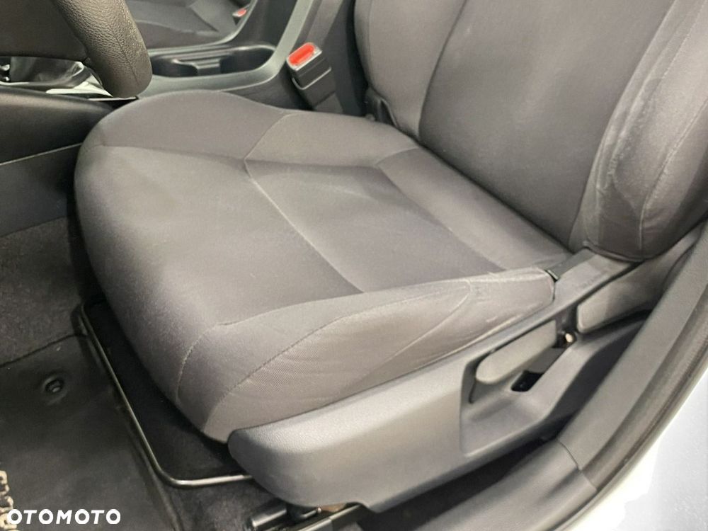 Toyota Corolla - 18