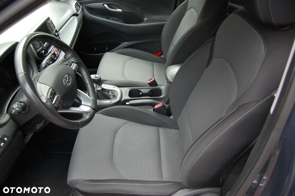 Hyundai i30 1.4 Trend - 19