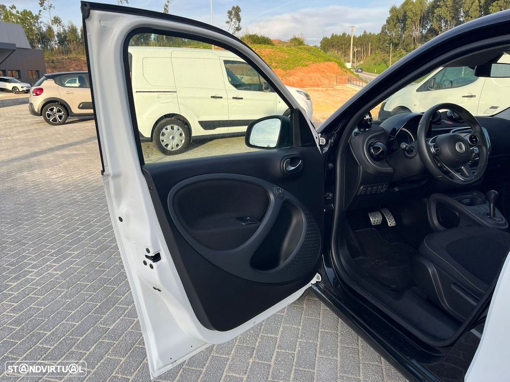 Smart ForFour Electric Drive Passion - 11