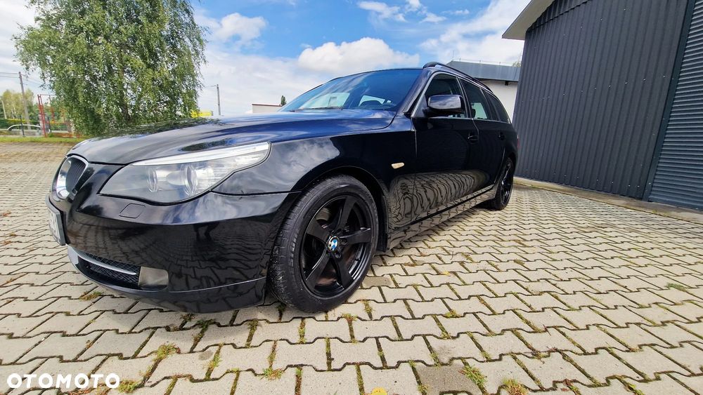 BMW Seria 5 520i - 23