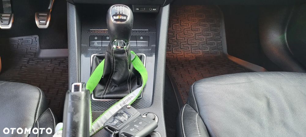 Skoda Octavia 2.0 TSI (Green tec) RS - 25