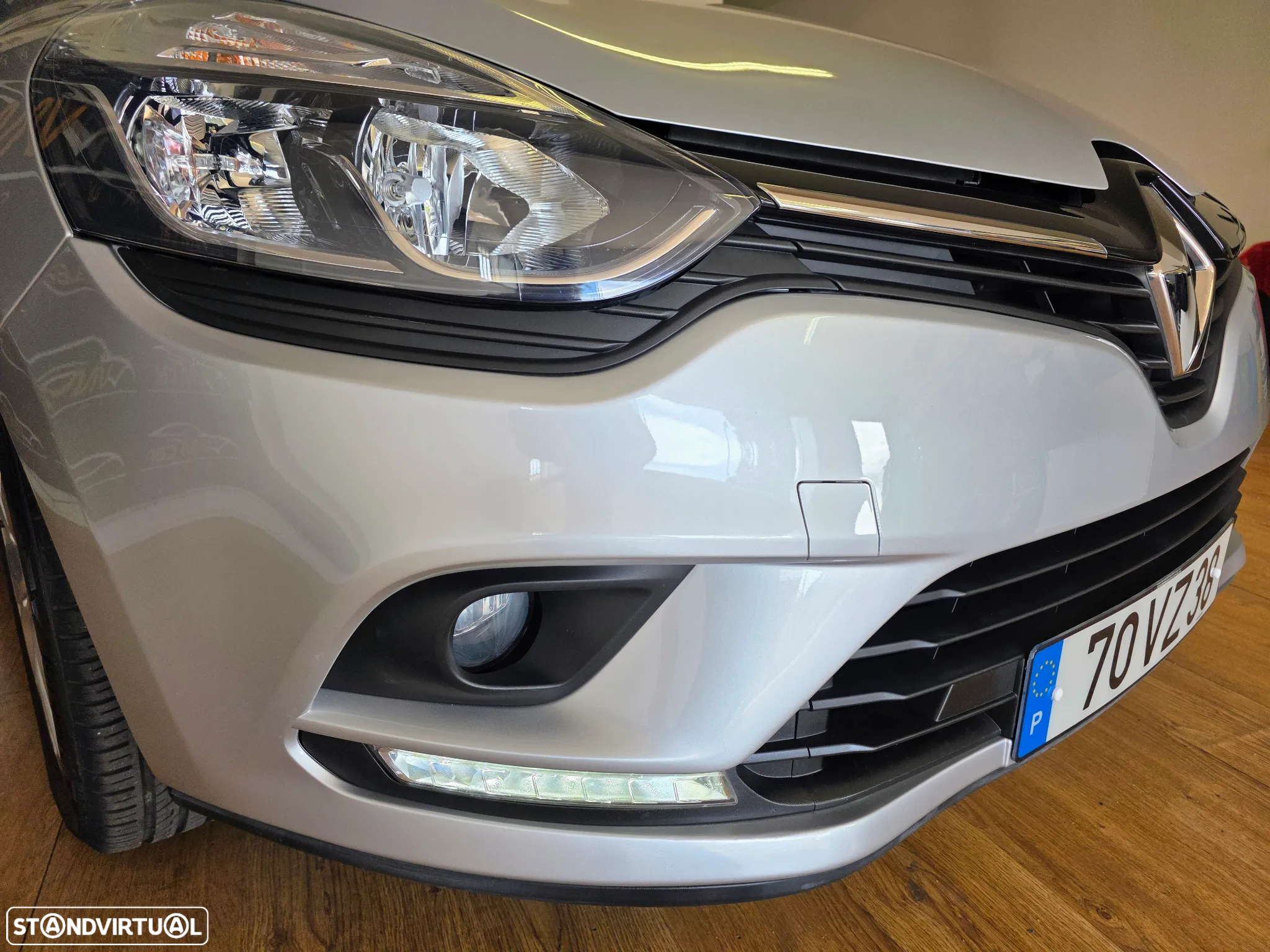 Renault Clio 0.9 TCe Limited Edition - 17