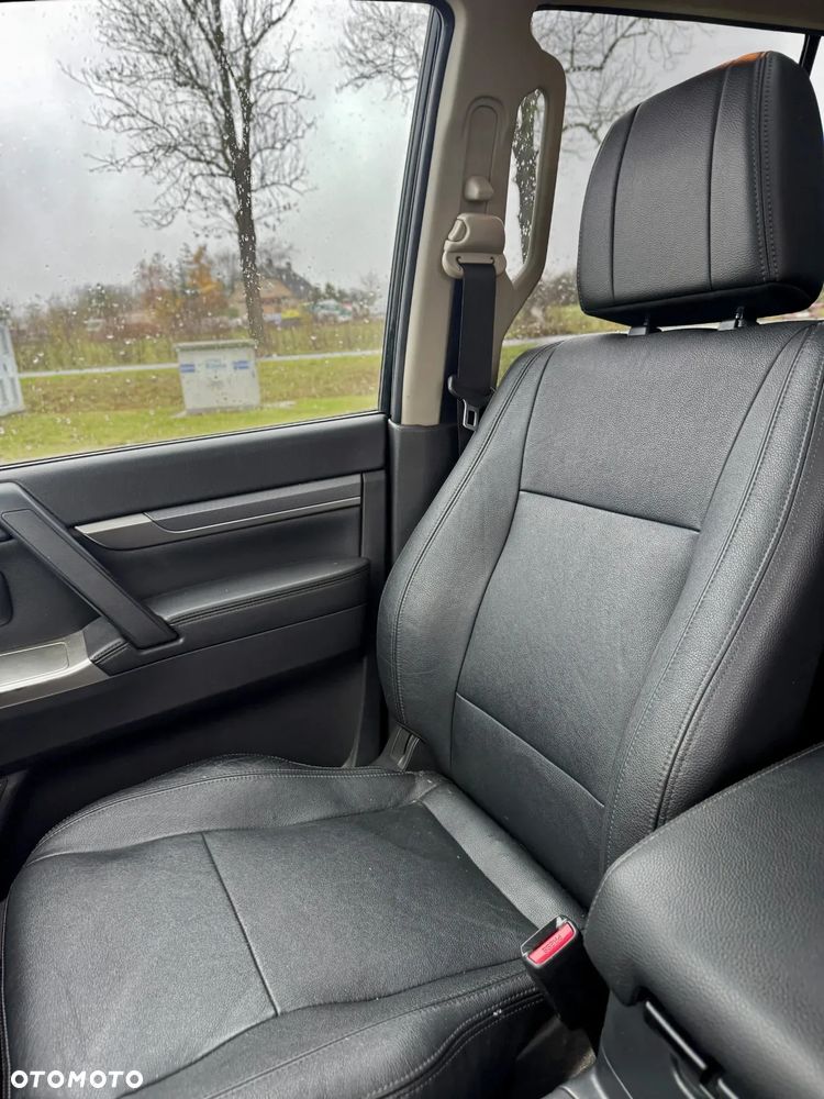 Mitsubishi Pajero 3.2 DID Instyle - 27