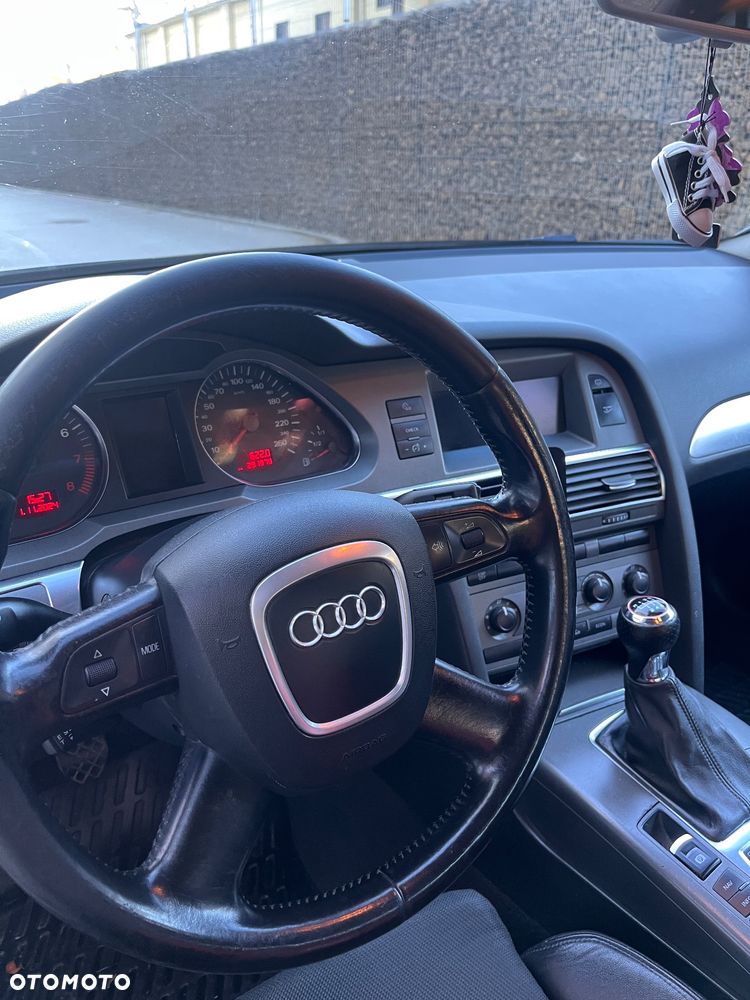 Audi A6 - 6