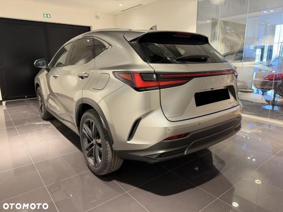 Lexus NX - 4