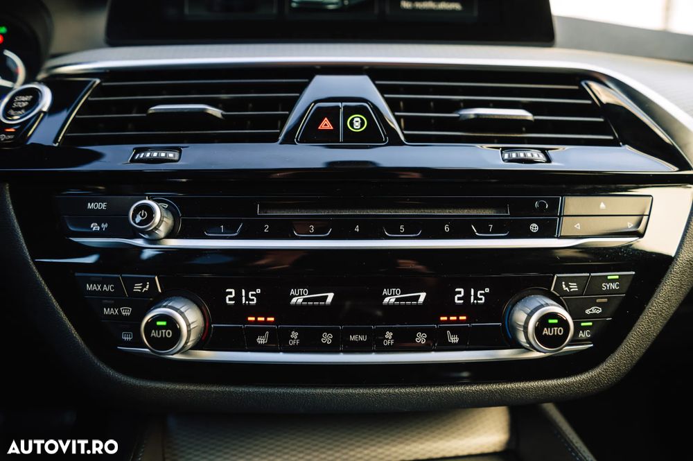 BMW Seria 5 530d xDrive Aut. - 26