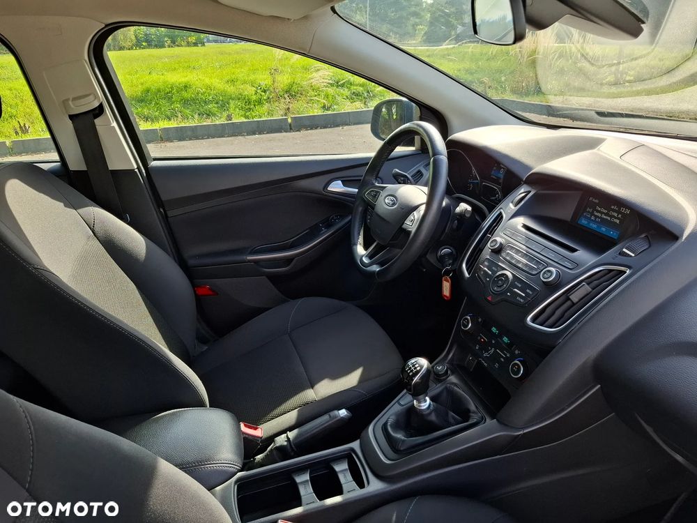 Ford Focus - 26