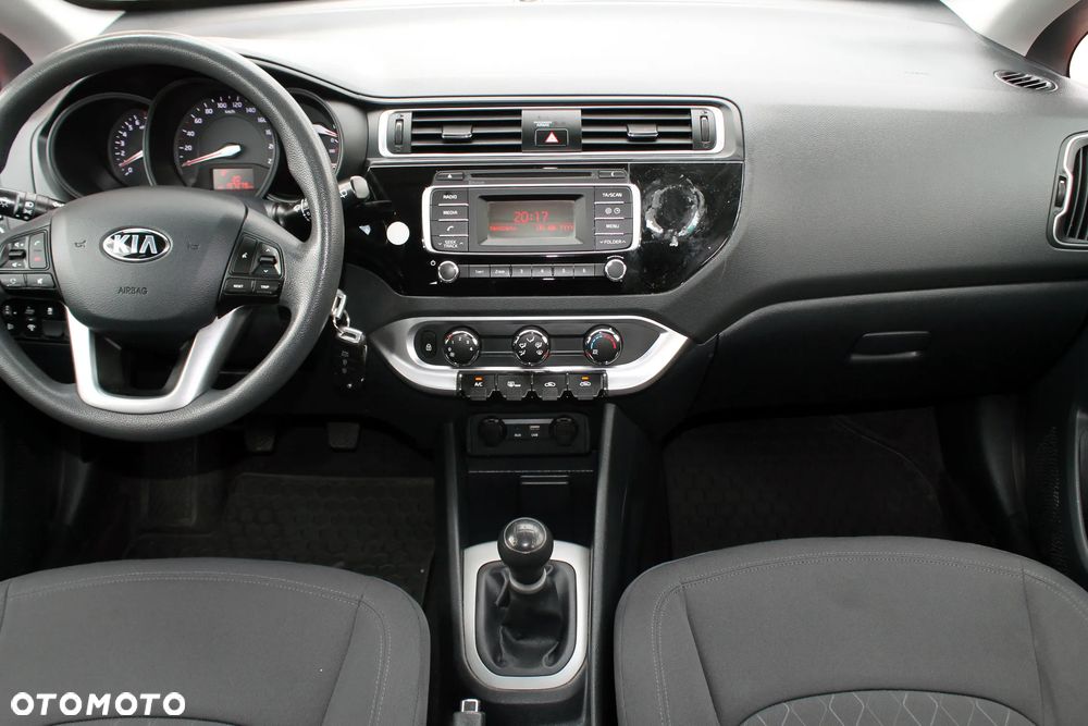 Kia Rio 1.2 ISG Dream Team Edition - 9