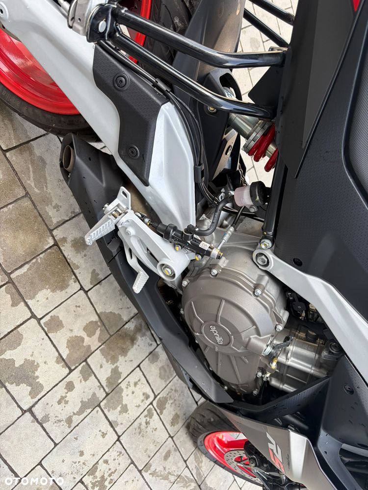 Aprilia RS - 9