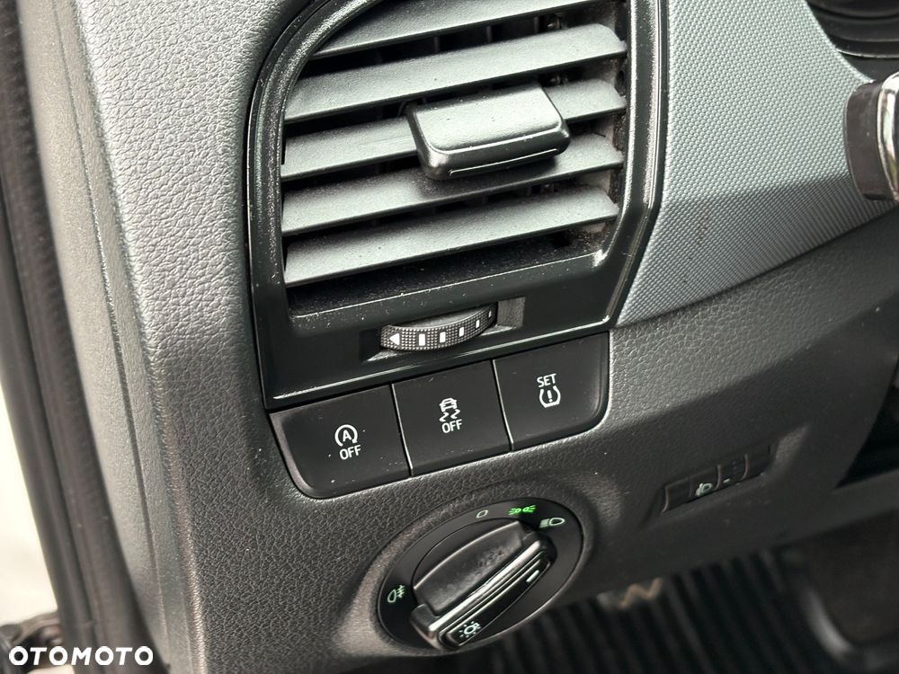 Skoda Fabia 1.0 TSI Active - 10