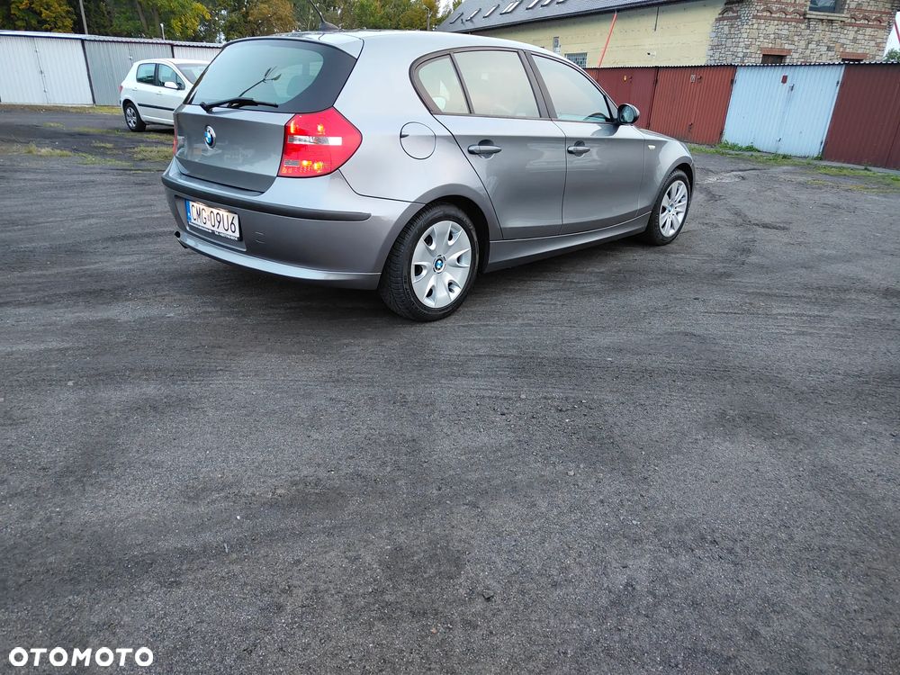 BMW Seria 1 116i - 4
