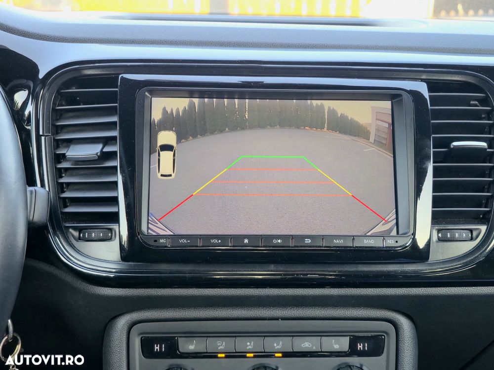 Volkswagen Beetle 1.6 TDI Design - 8