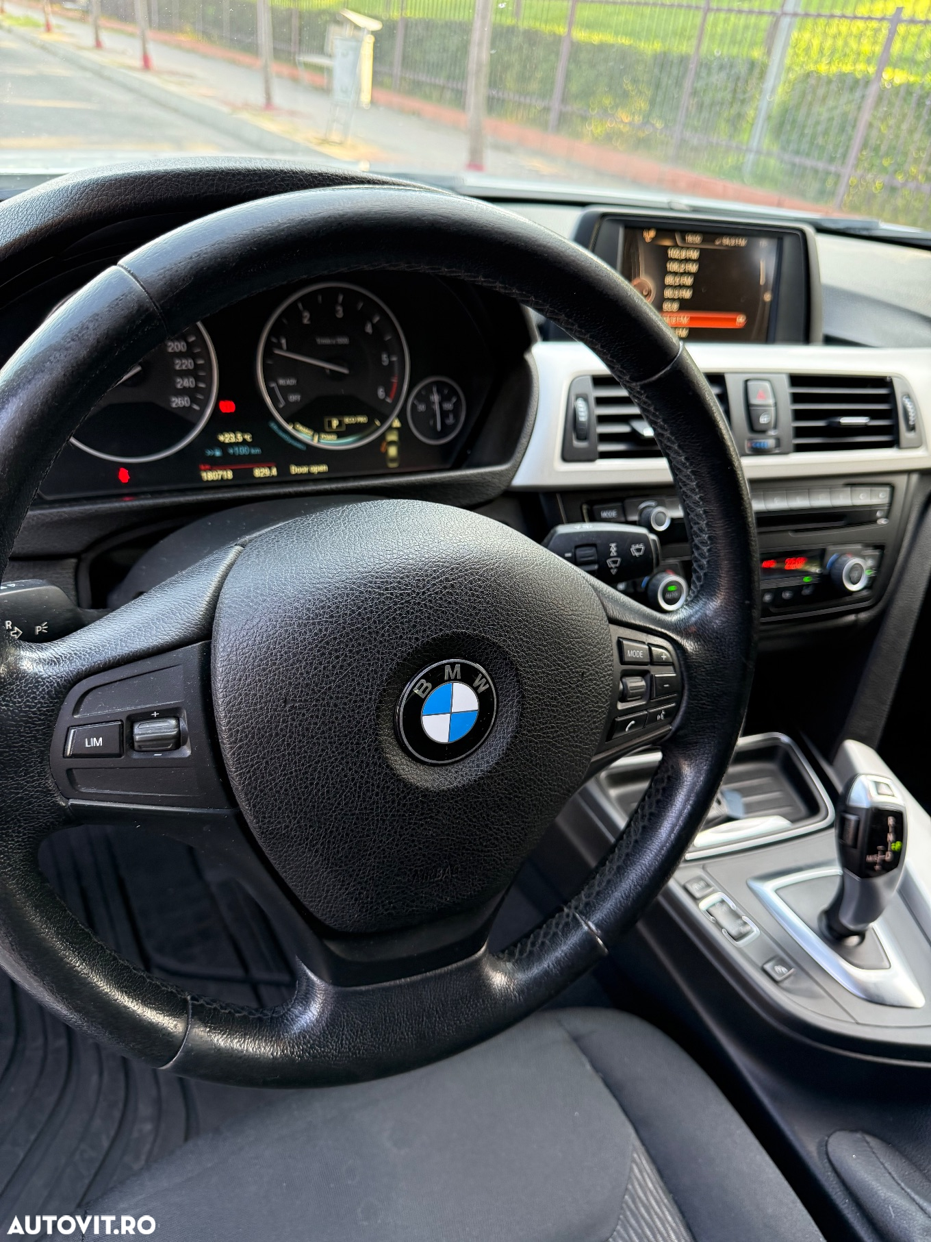 BMW Seria 3 - 27