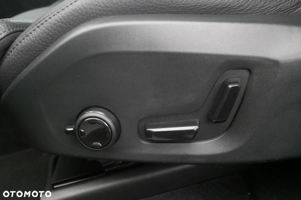 Volvo XC 60 - 28