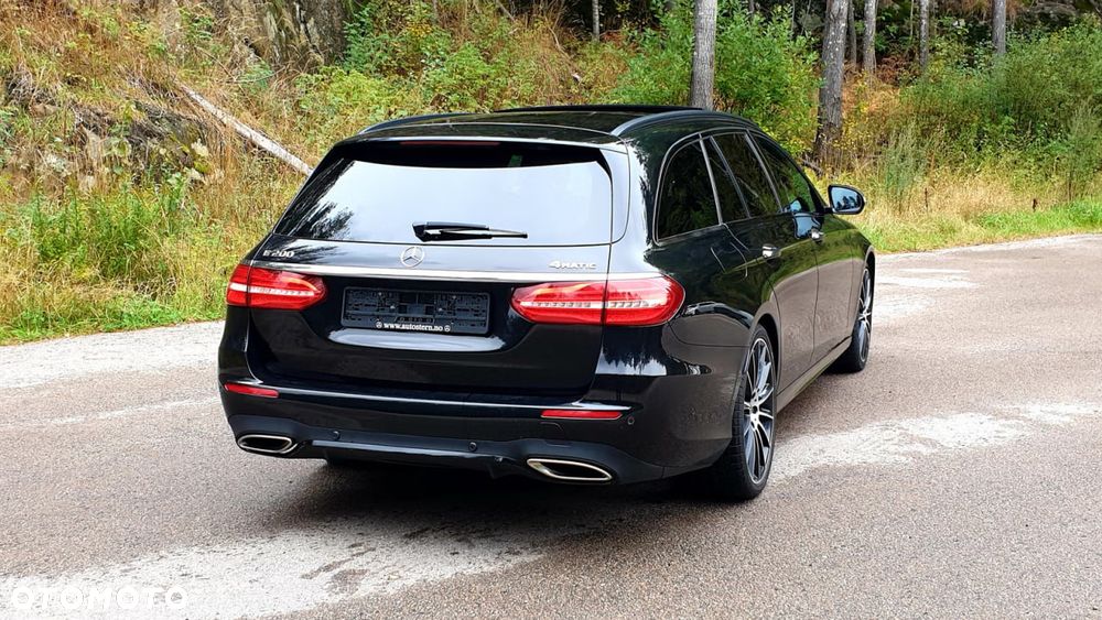 Mercedes-Benz Klasa E 200 9G-TRONIC AMG Line - 25