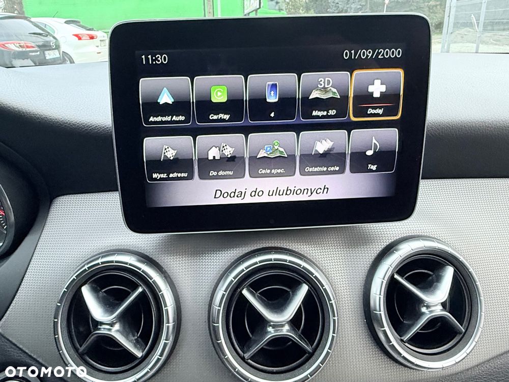 Mercedes-Benz CLA - 10