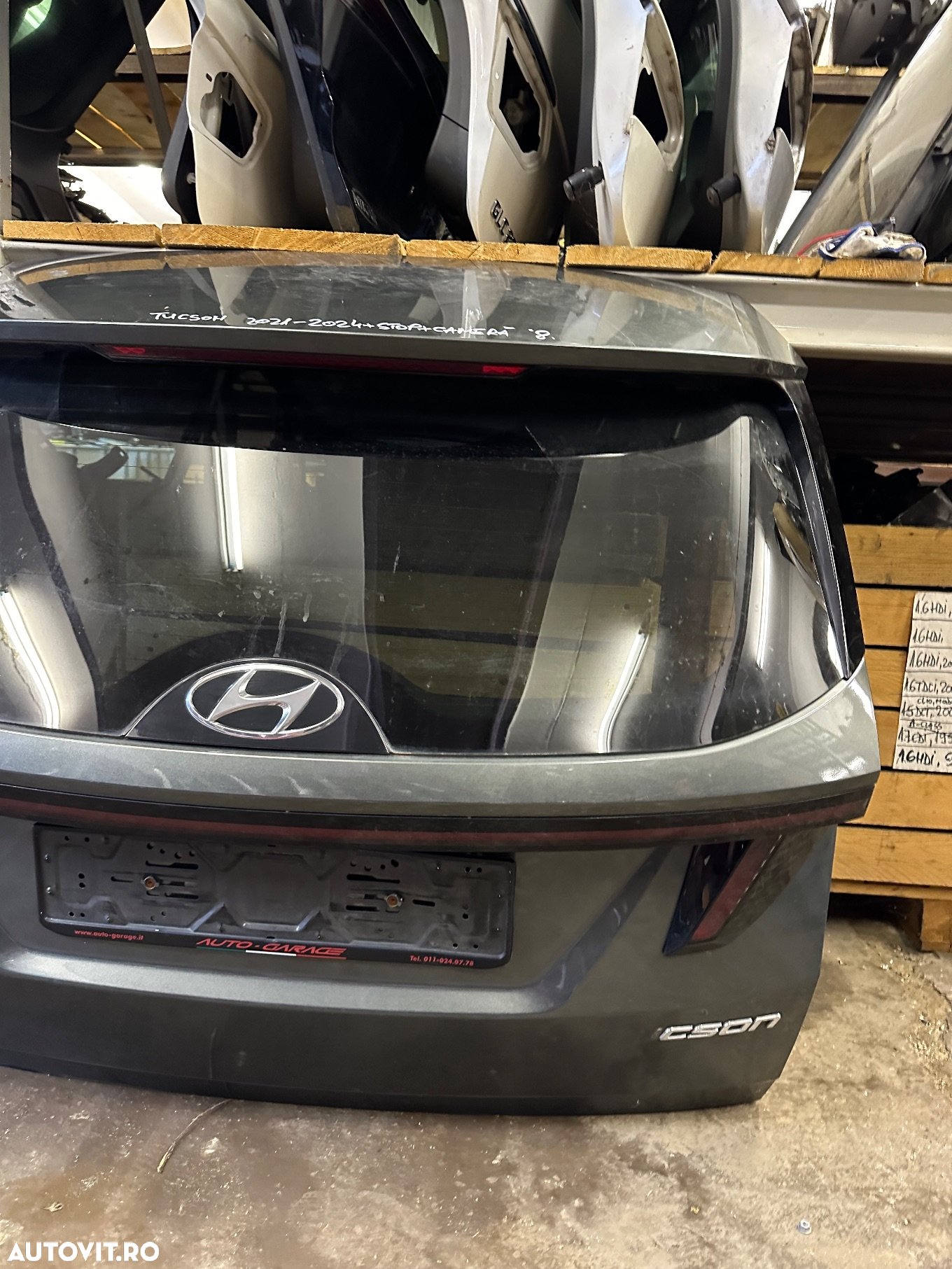 Haion HYUNDAI TUCSON an 2021 complet cu camera, ornamente, stop, stergator - 3