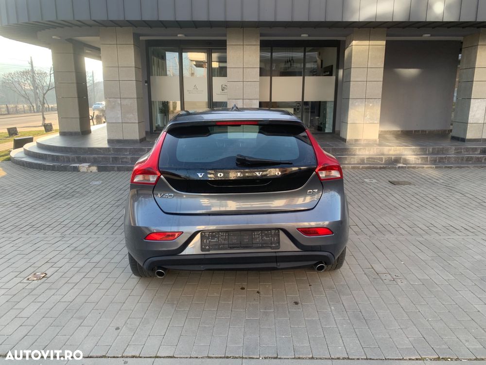 Volvo V40 D3 Kinetic - 4