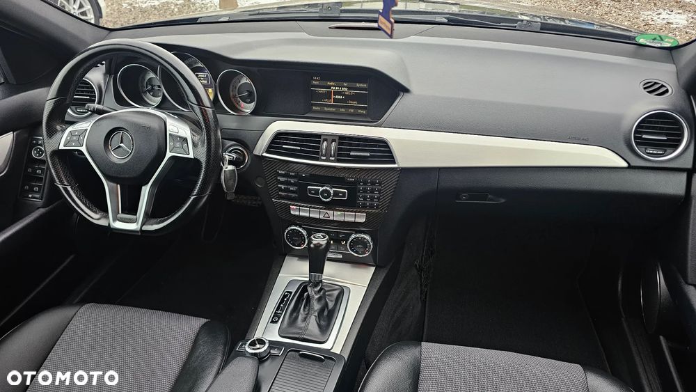 Mercedes-Benz Klasa C 250 (BlueEFFICIENCY) 7G-TRONIC Avantgarde - 20