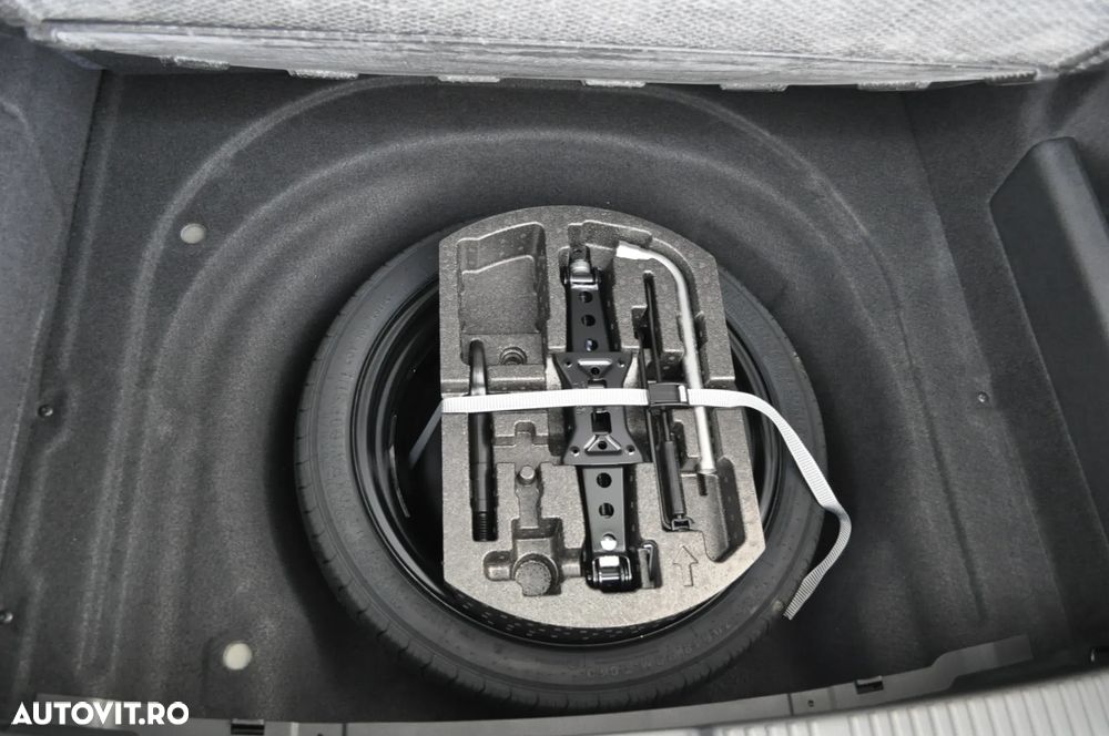 Skoda Superb 2.0 TDI DSG Selection - 9