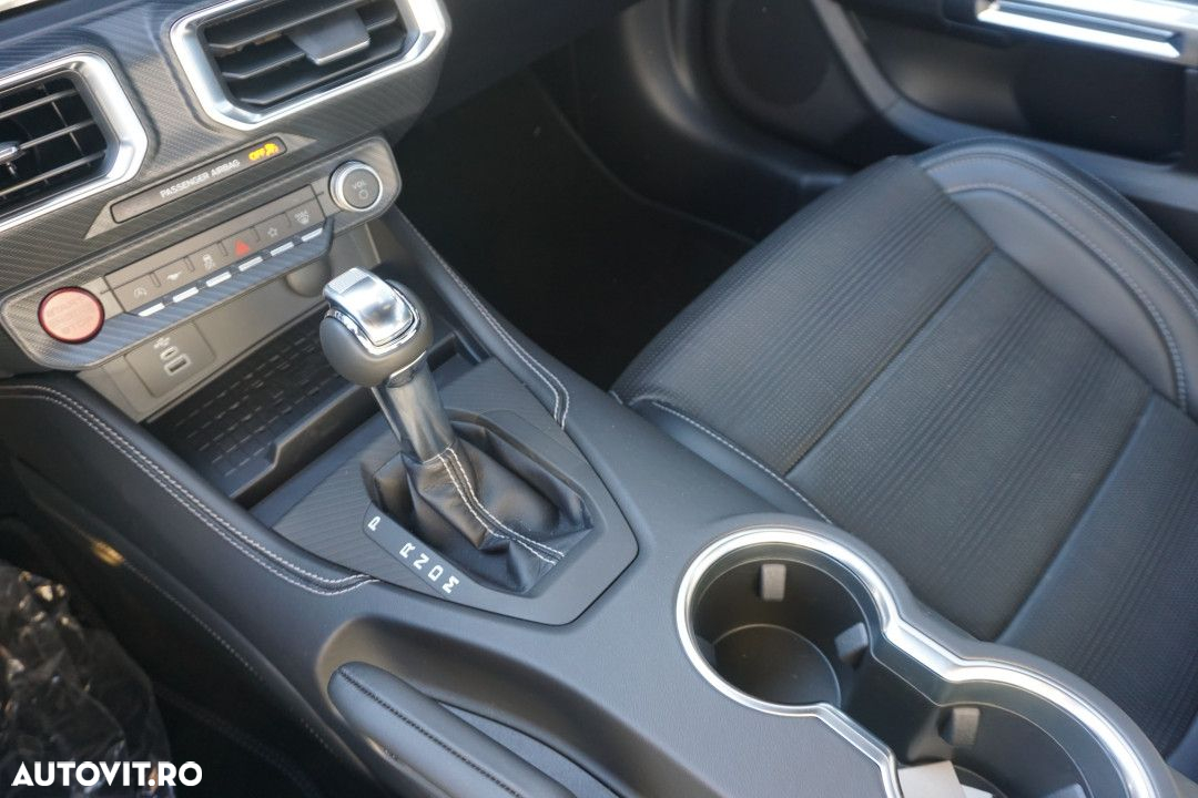 Ford Mustang - 5