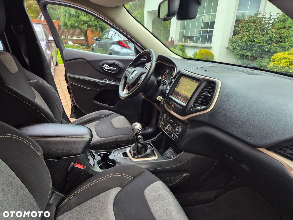 Jeep Cherokee 2.0 MJD 4x2 Longitude EU6 - 27