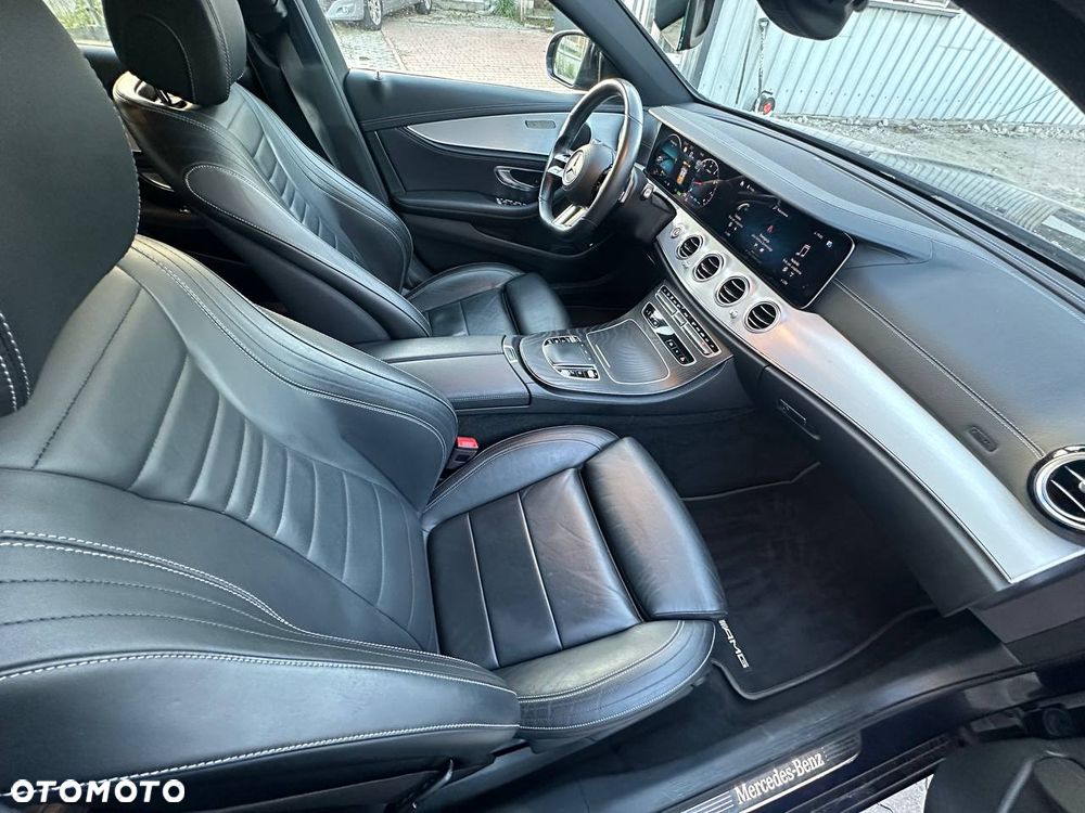 Mercedes-Benz Klasa E 200 9G-TRONIC AMG Line - 33