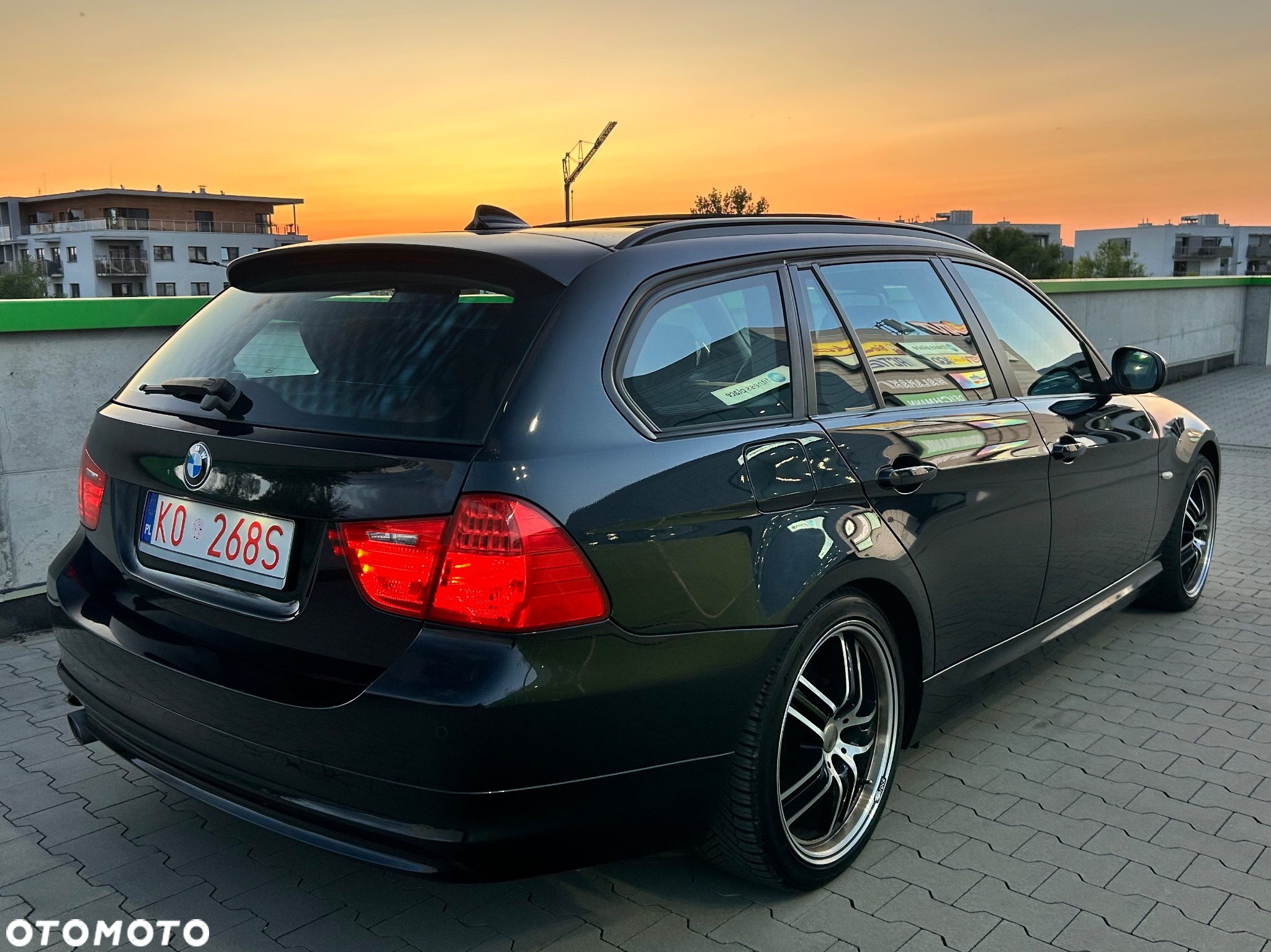 BMW Seria 3 320d DPF Touring - 6